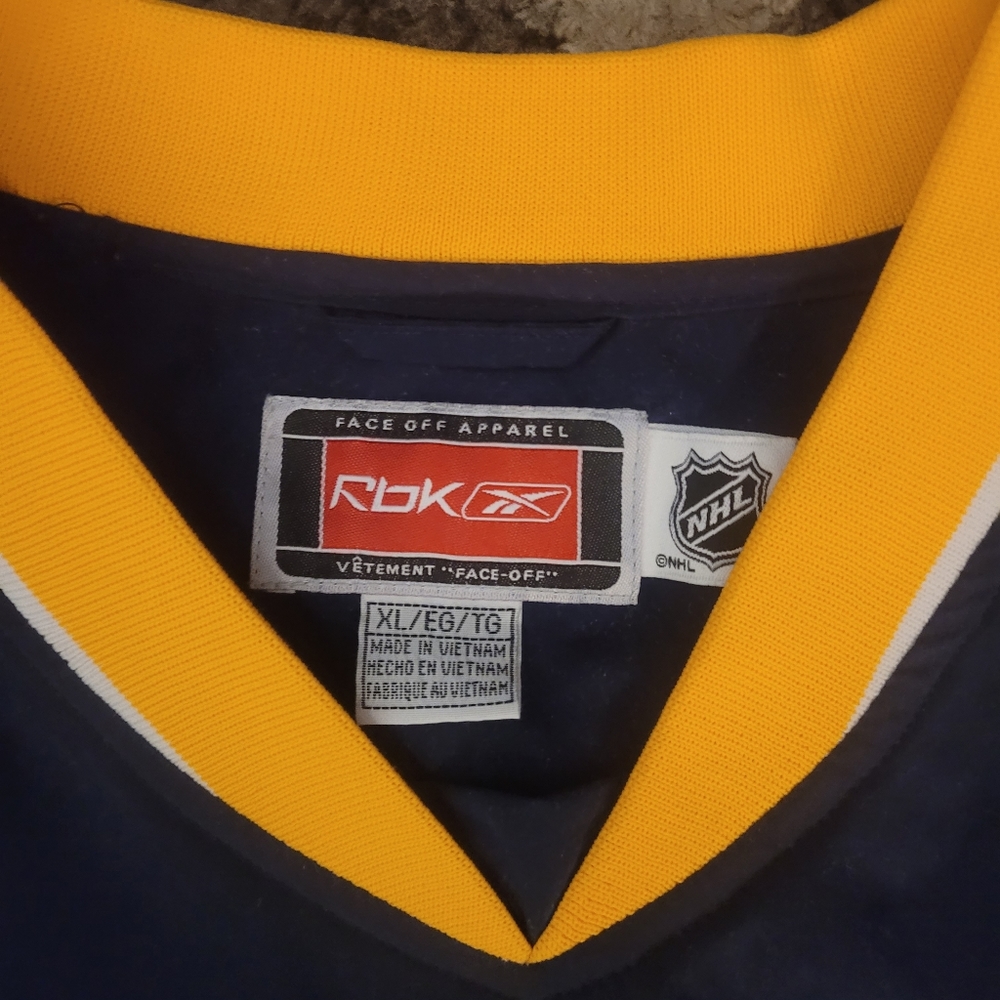 Sabres lightweight v-neck pullover jacket by Reebok - Picture 6 of 6